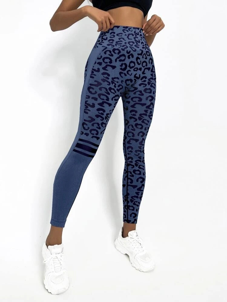 Calça Legging leopardo feminina empina bumbum